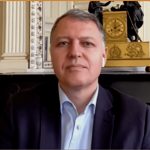 EXCLUSIVE: „მანამ, სანამ ფიზიკურად გამისწორდებოდა, მუქარის შემცველ შეტყობინებებს მიგზავნიდა…“ | შენი სილამაზე
