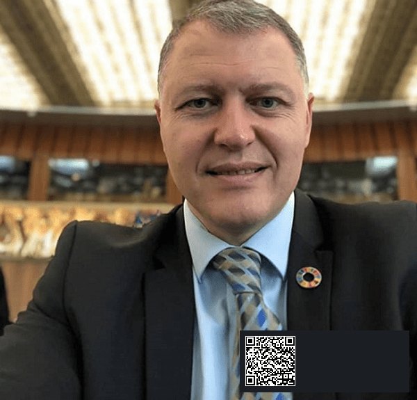„სკოლების საყურადღებოდ“ – რა ინფორმაციას ავრცელებს გიორგი ფხაკაძე | შენი სილამაზე