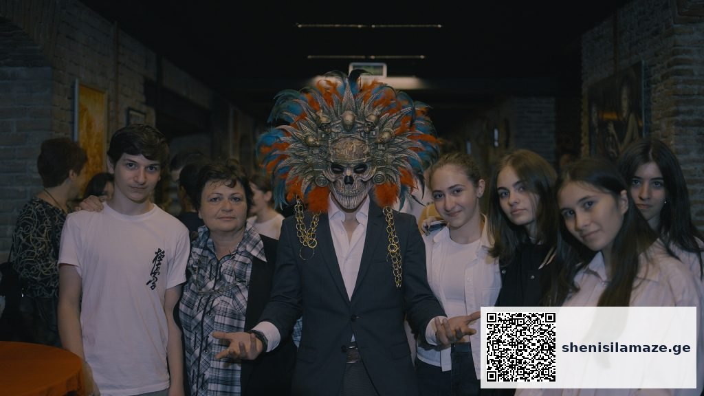 შოთა თხილიშვილი - მენიღბე: ხელობა ხელოვნებად გარდავქმნა"ჩემი ნიღბები საუბრობენ - ხელობა ხელოვნებად გარდავქმენი" ✨️–《მენიღბე》